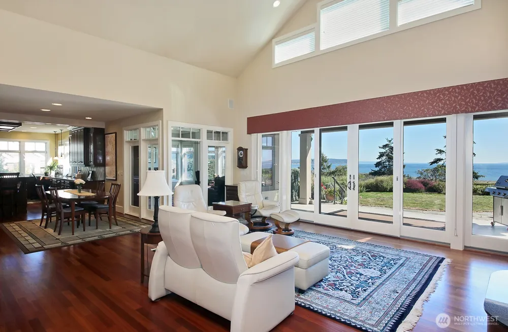 2382 Soundview Drive Langley, WA 98260