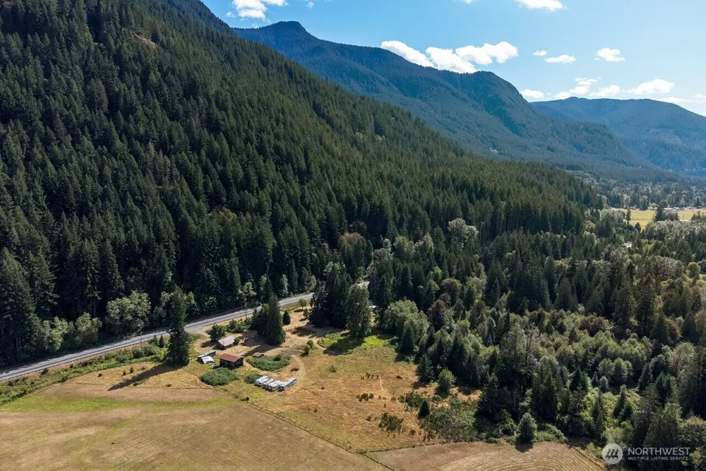11737 US Hwy 12 Randle, WA 98377