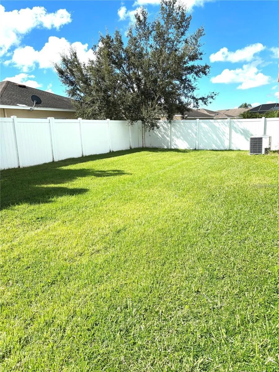 8834 39TH STREET CIRCLE E Parrish, FL 34219