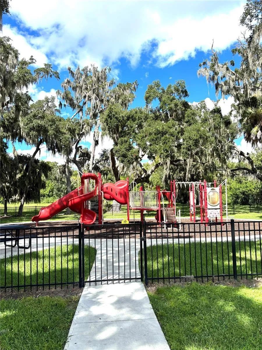 8834 39TH STREET CIRCLE E Parrish, FL 34219