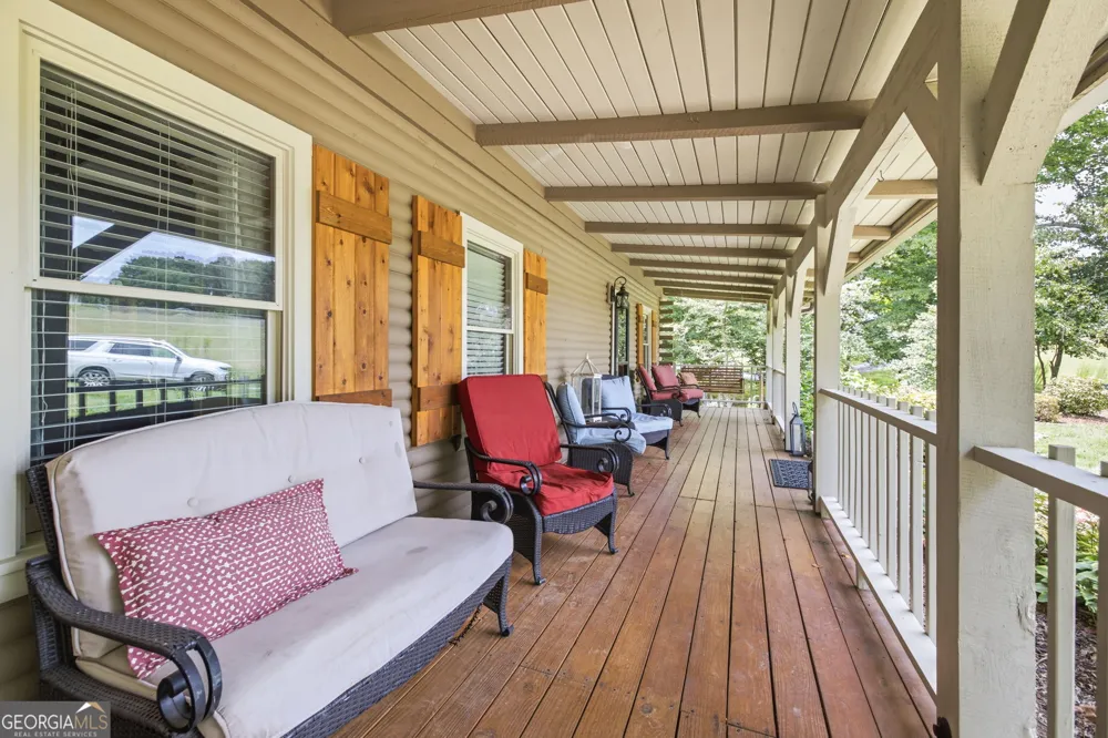 938 Waters ST W Clarkesville, GA 30523