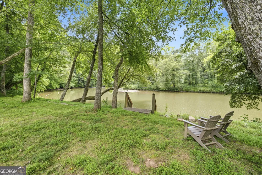 938 Waters ST W Clarkesville, GA 30523