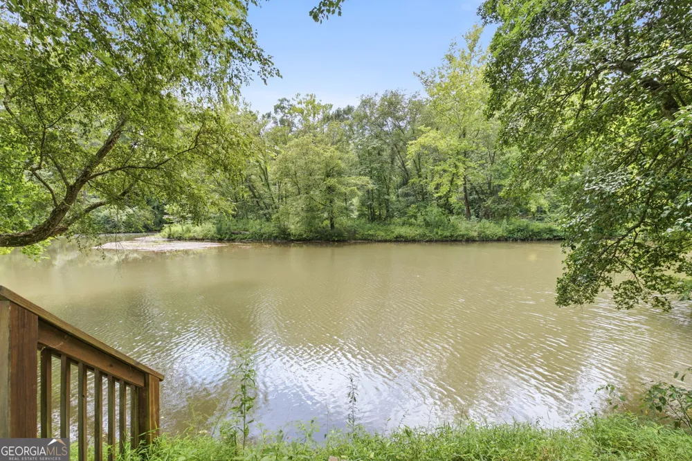 938 Waters ST W Clarkesville, GA 30523