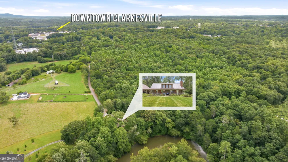 938 Waters ST W Clarkesville, GA 30523