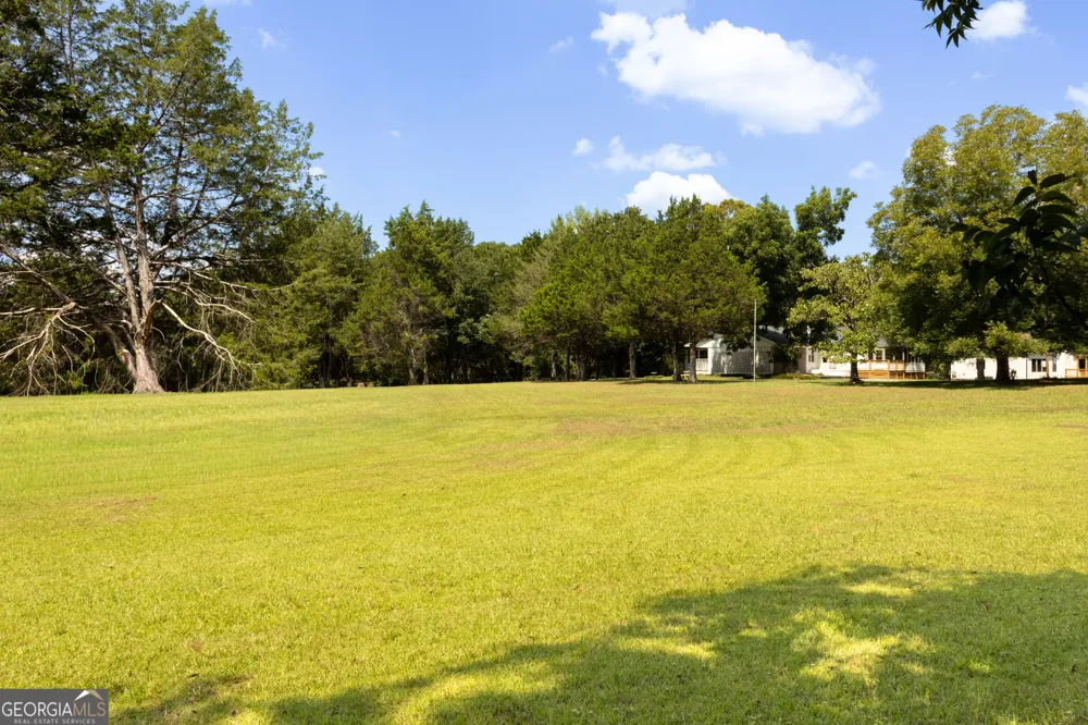 3905 Barnett Shoals RD Athens, GA 30605