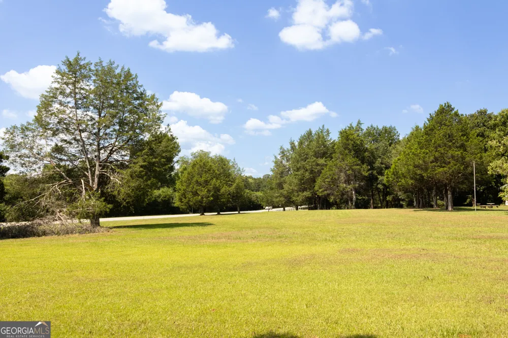 3905 Barnett Shoals RD Athens, GA 30605
