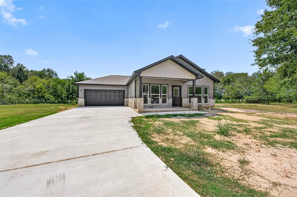 1147 Baja Road Montgomery, TX 77356