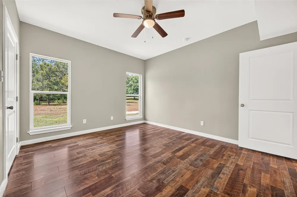 1147 Baja Road Montgomery, TX 77356