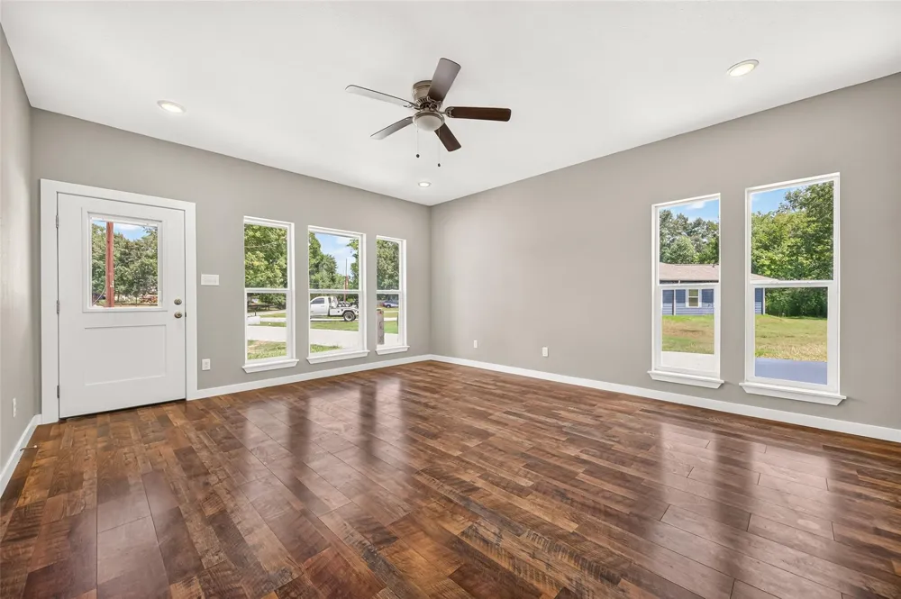1147 Baja Road Montgomery, TX 77356