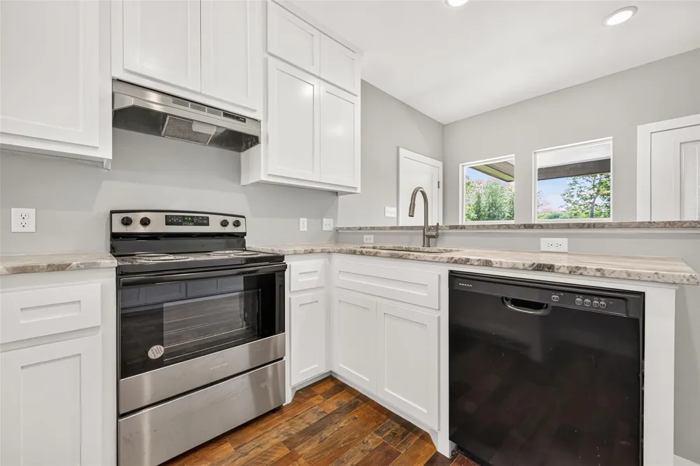1147 Baja Road Montgomery, TX 77356