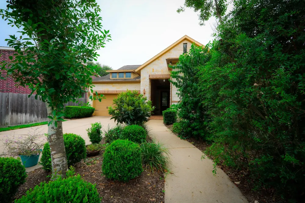6514 Monrovia Lane Sugar Land, TX 77479