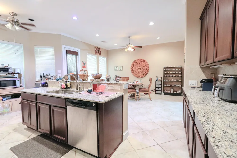 6514 Monrovia Lane Sugar Land, TX 77479