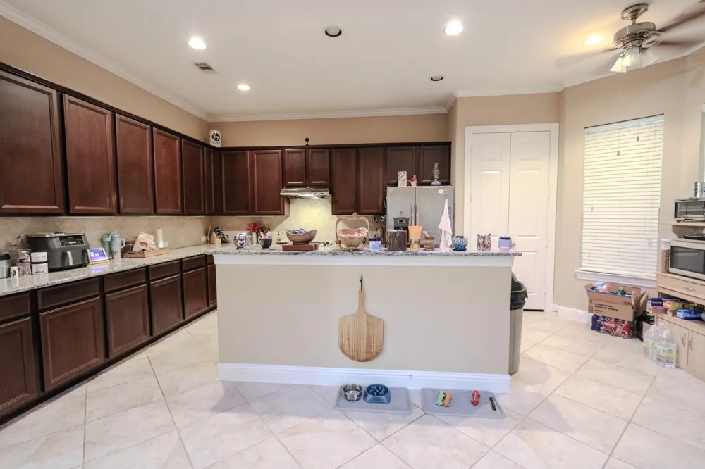 6514 Monrovia Lane Sugar Land, TX 77479
