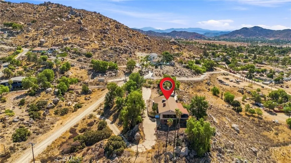 30321 Norden Homeland, CA 92548