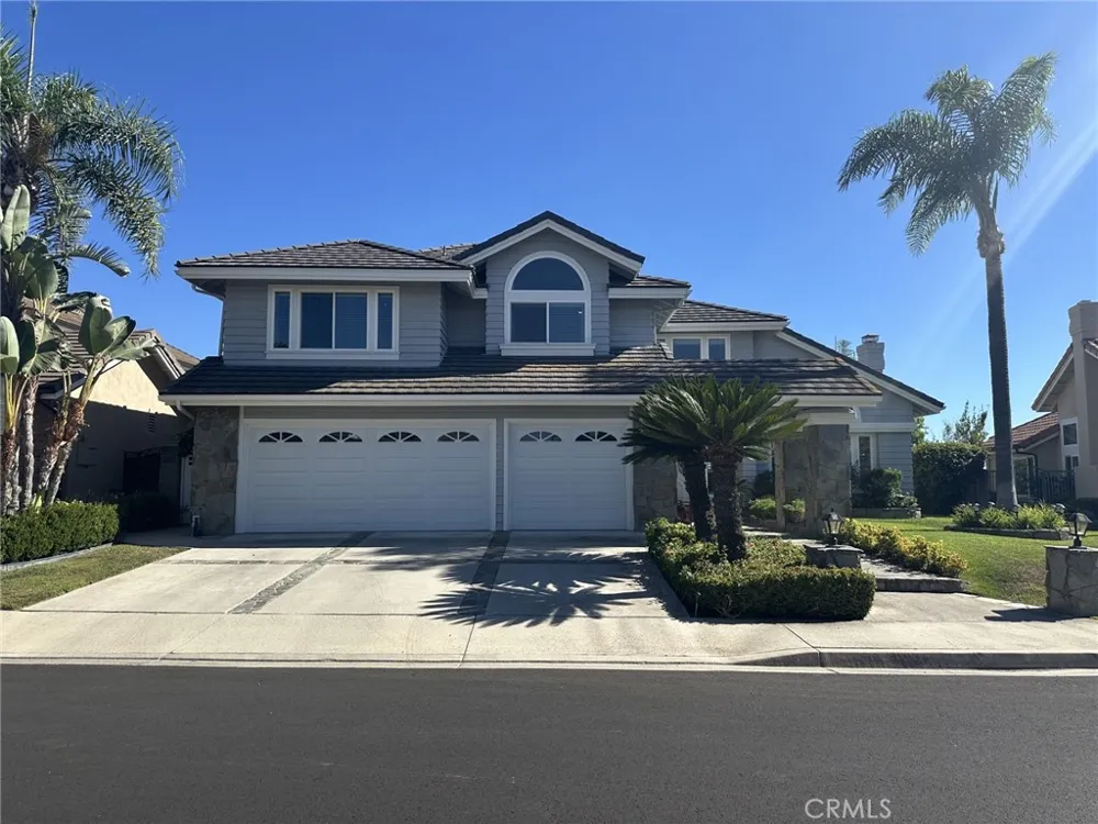 22385 Pineglen Mission Viejo, CA 92692