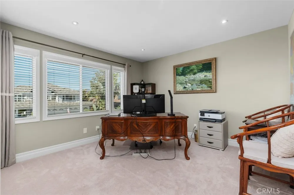 22385 Pineglen Mission Viejo, CA 92692