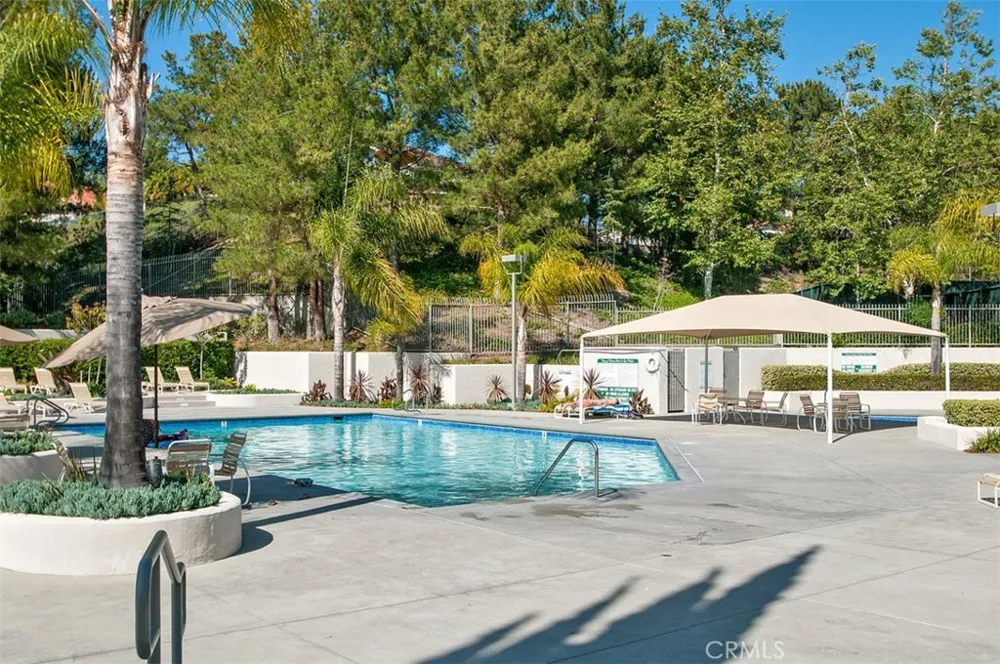 22385 Pineglen Mission Viejo, CA 92692