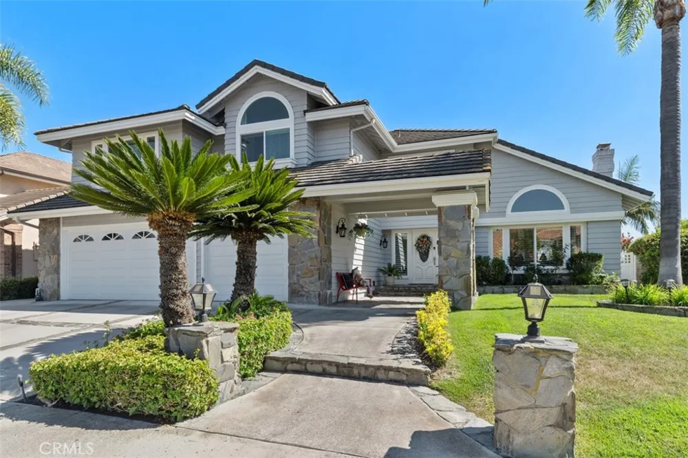 22385 Pineglen Mission Viejo, CA 92692