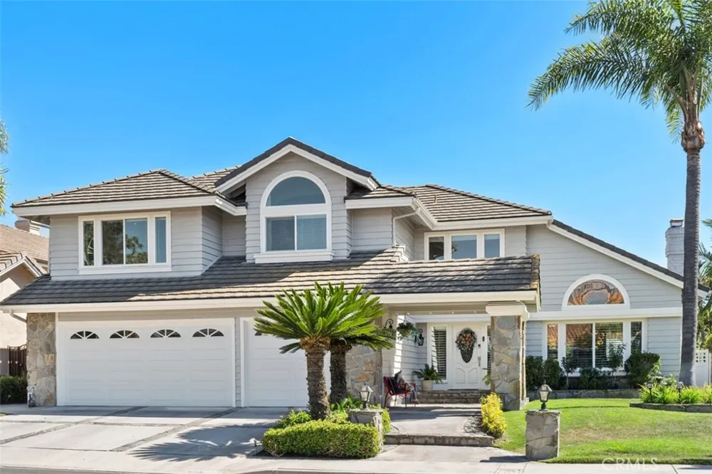 22385 Pineglen Mission Viejo, CA 92692