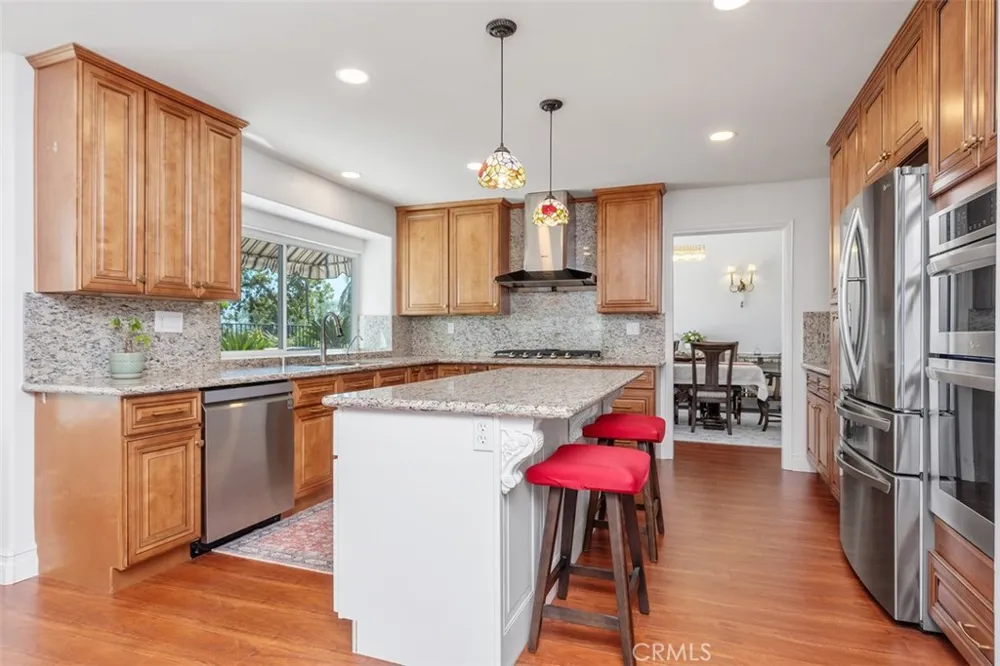 22385 Pineglen Mission Viejo, CA 92692
