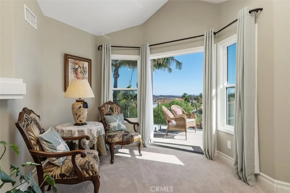 22385 Pineglen Mission Viejo, CA 92692