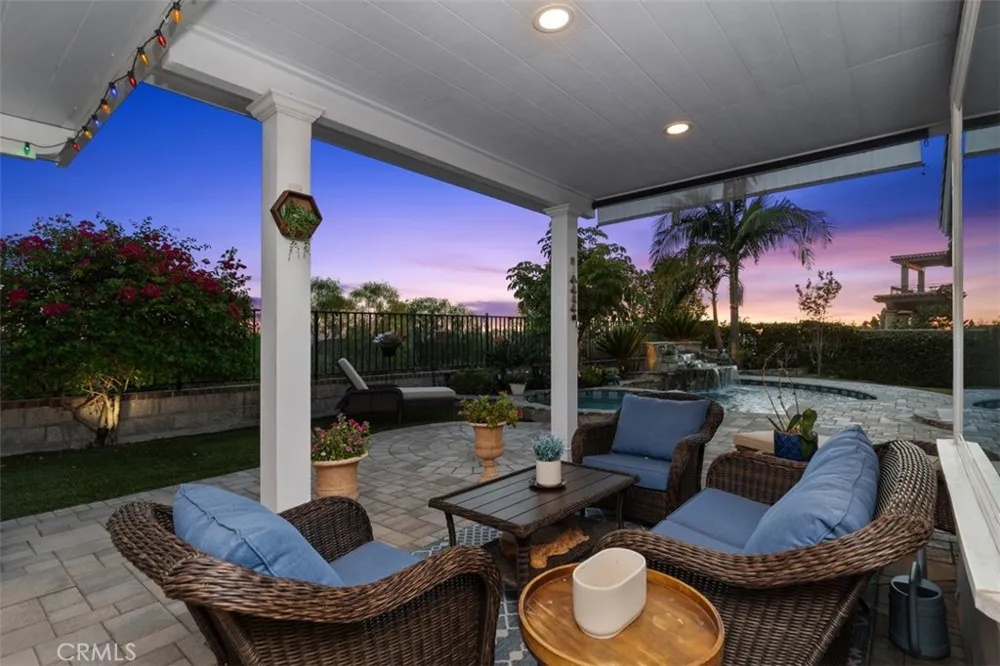 22385 Pineglen Mission Viejo, CA 92692
