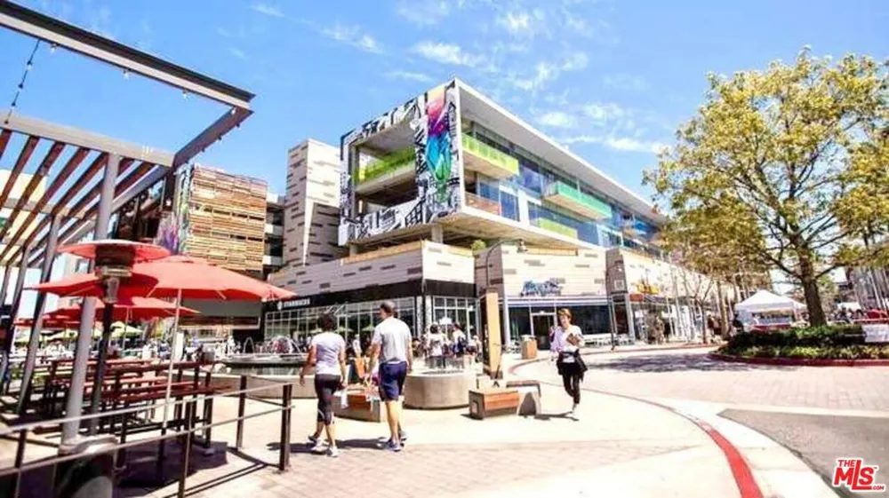 13173 Pacific #103 Playa Vista, CA 90094