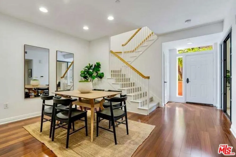 13173 Pacific #103 Playa Vista, CA 90094