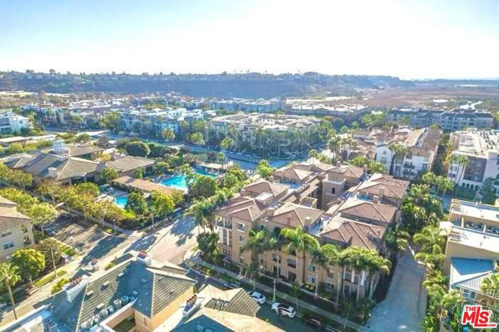 13173 Pacific #103 Playa Vista, CA 90094