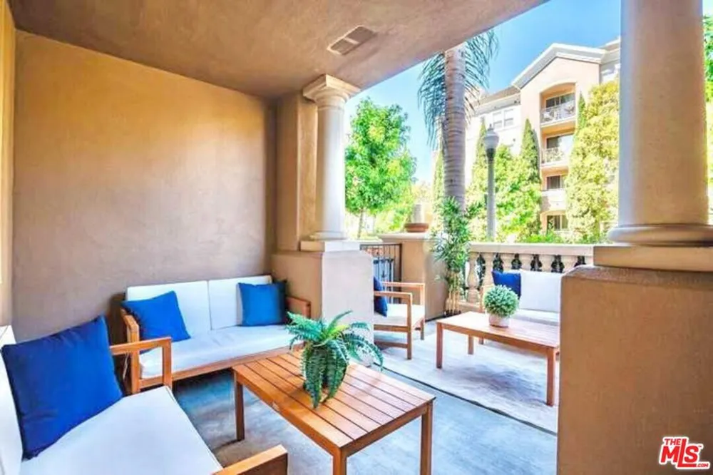13173 Pacific #103 Playa Vista, CA 90094