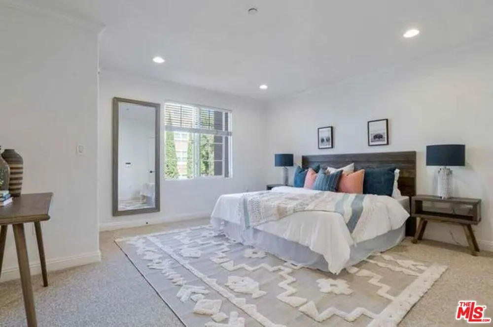 13173 Pacific #103 Playa Vista, CA 90094