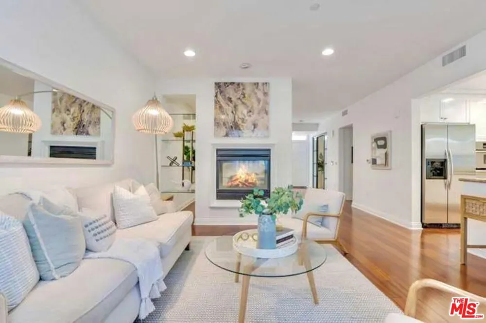 13173 Pacific #103 Playa Vista, CA 90094