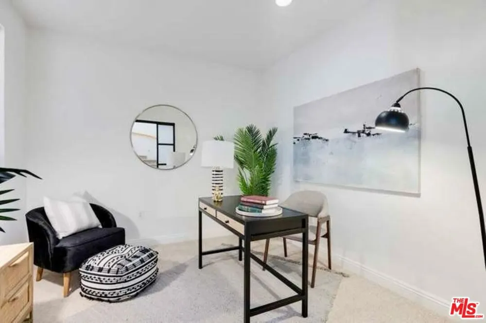 13173 Pacific #103 Playa Vista, CA 90094