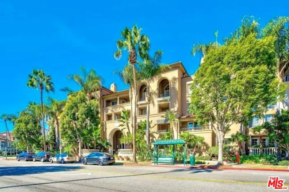 13173 Pacific #103 Playa Vista, CA 90094