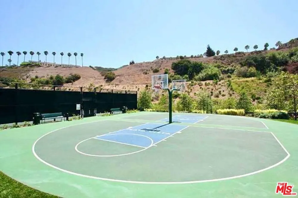 13173 Pacific #103 Playa Vista, CA 90094