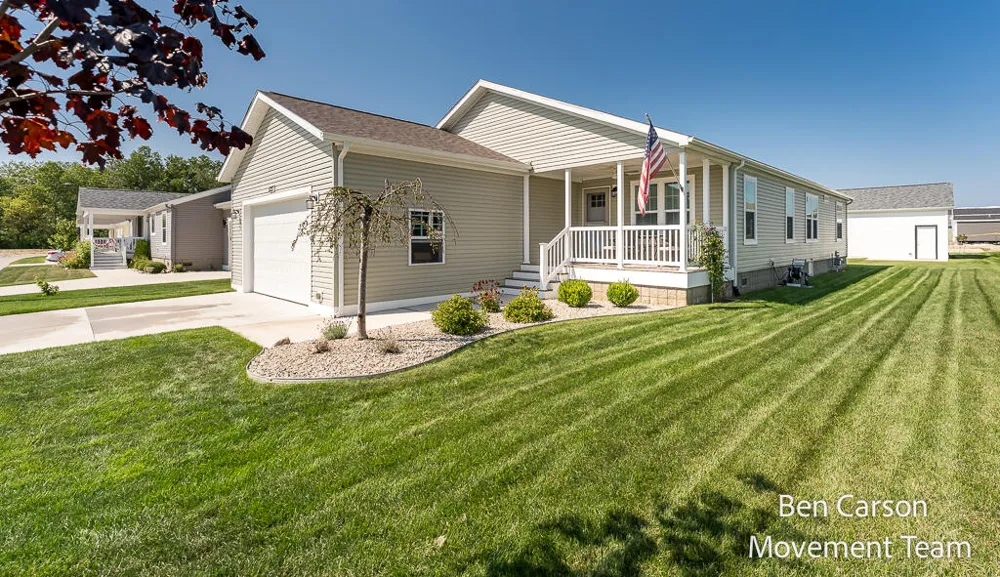 5227 Floral Wood Lane Holland, MI 49423