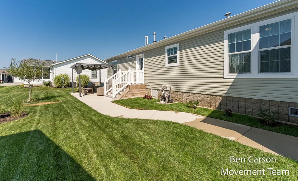 5227 Floral Wood Lane Holland, MI 49423