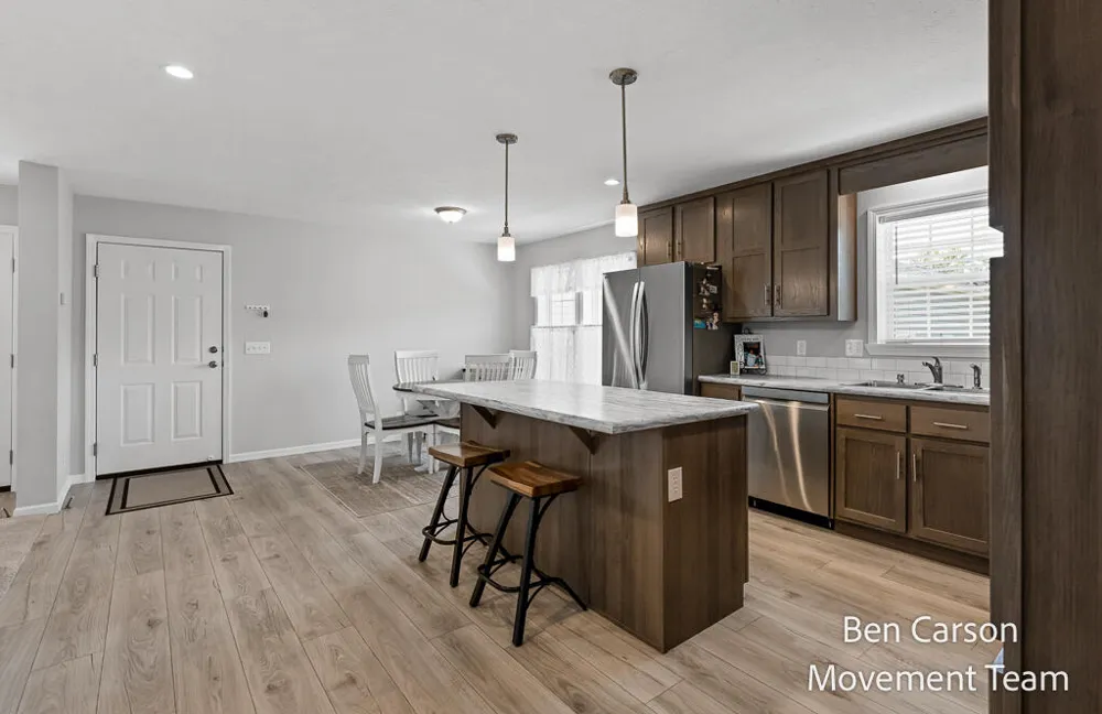 5227 Floral Wood Lane Holland, MI 49423