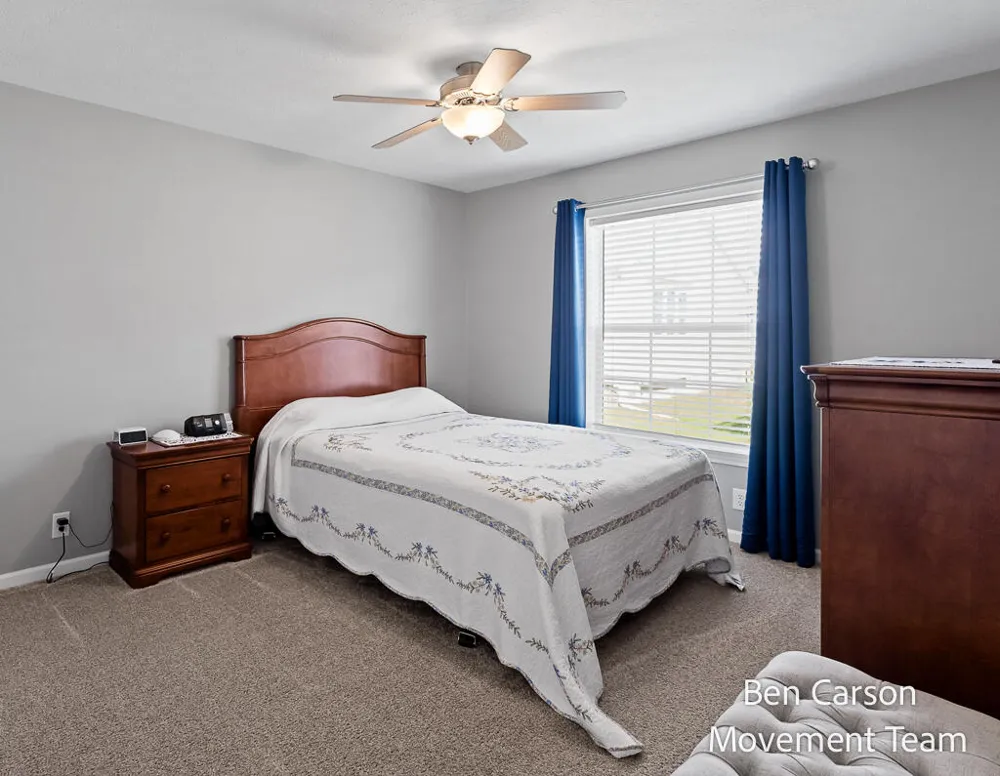 5227 Floral Wood Lane Holland, MI 49423