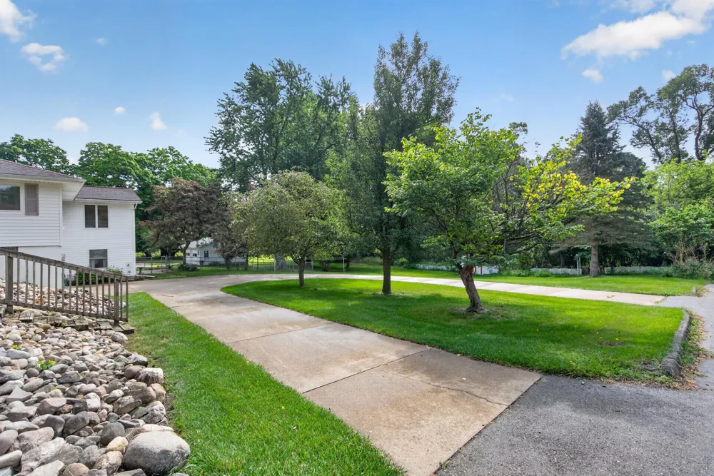 1521 Jericho Road Jackson, MI 49203
