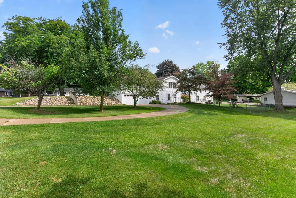 1521 Jericho Road Jackson, MI 49203