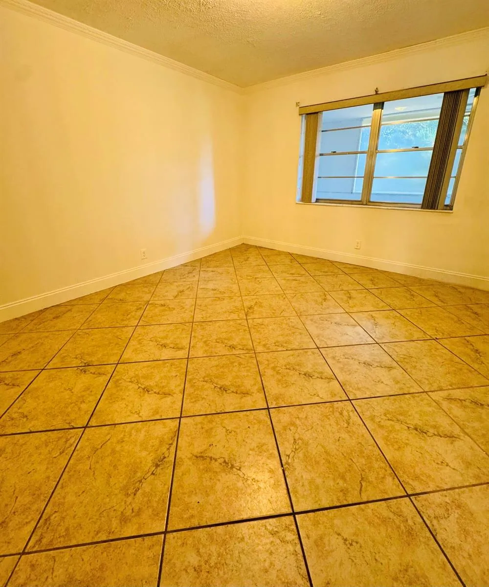 218 Kent M #M West Palm Beach, FL 33417