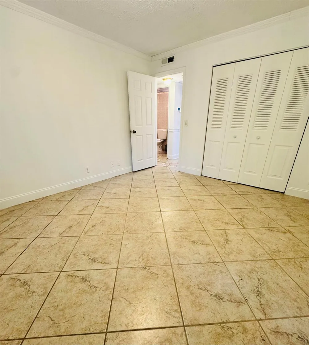 218 Kent M #M West Palm Beach, FL 33417
