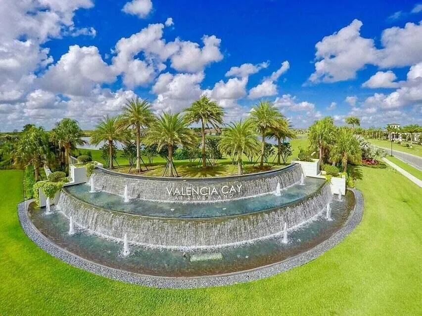 11826 SW Brighton Falls Drive Port St. Lucie, FL 34987