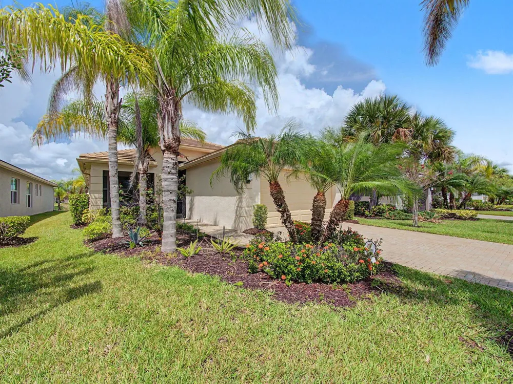 11826 SW Brighton Falls Drive Port St. Lucie, FL 34987