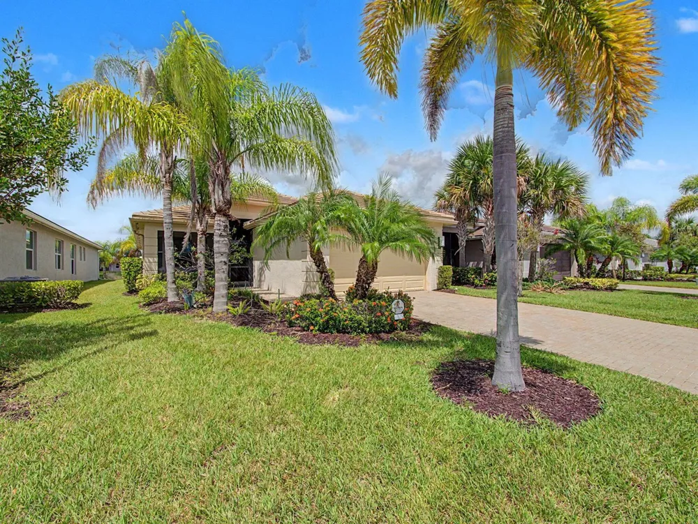 11826 SW Brighton Falls Drive Port St. Lucie, FL 34987