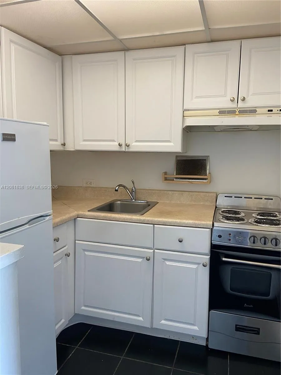 7904 West Dr #204 North Bay Village, FL 33141