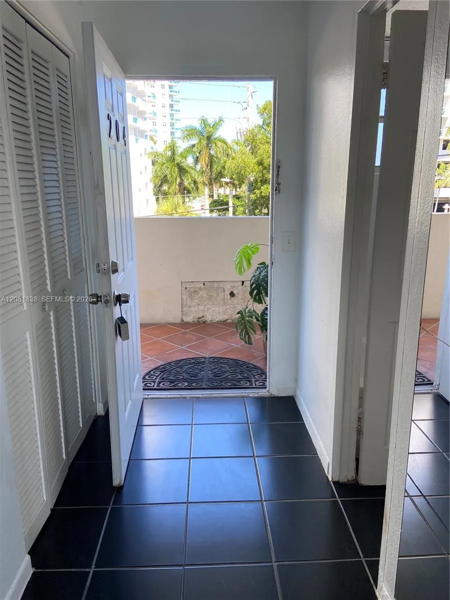7904 West Dr #204 North Bay Village, FL 33141