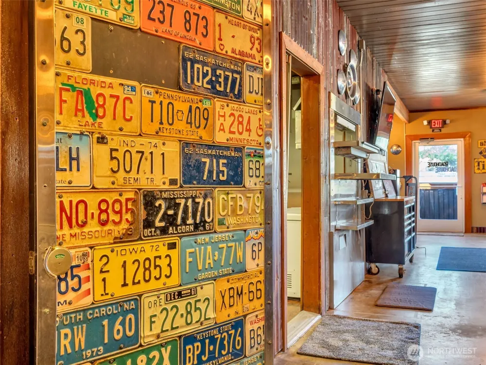 782 U.S. 101 Highway Chinook, WA 98614