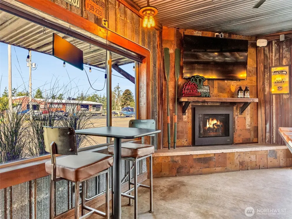 782 U.S. 101 Highway Chinook, WA 98614